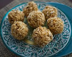 ಅವಲಕ್ಕಿ ಪುರಿ ಉಂಡೆ