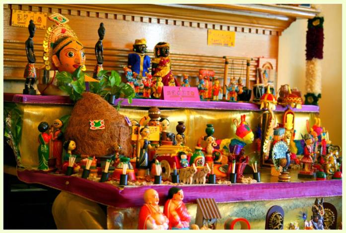 ರೀ ..ನಿಮ್ಮನೇಲಿ ಬೊಂಬೆ ಇಟ್ಟಿದ್ದೀರಾ?....