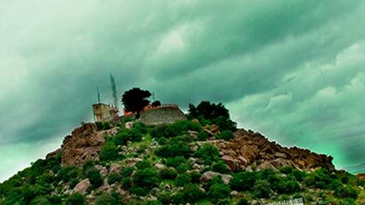 ಮಲ್ಲಿಕಾರ್ಜುನ ಶಿಖರಕ್ಕೆ ಬೆಳಕಾಗಿ