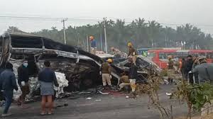 ಹೆದ್ದಾರಿಗಳು ಹೆದರಿಕೆ ಹುಟ್ಟಿಸದಿರಲಿ
